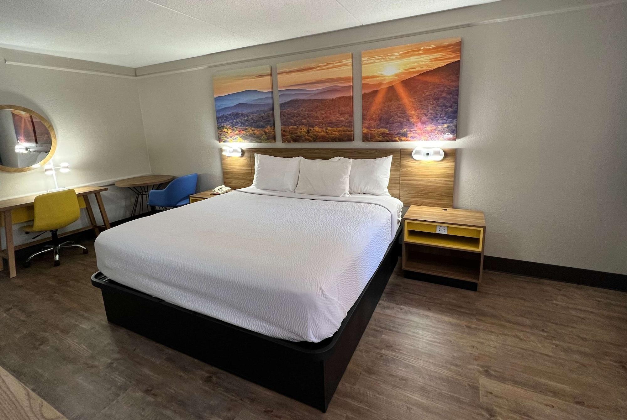 Days Inn By Wyndham Birmingham/West Buitenkant foto
